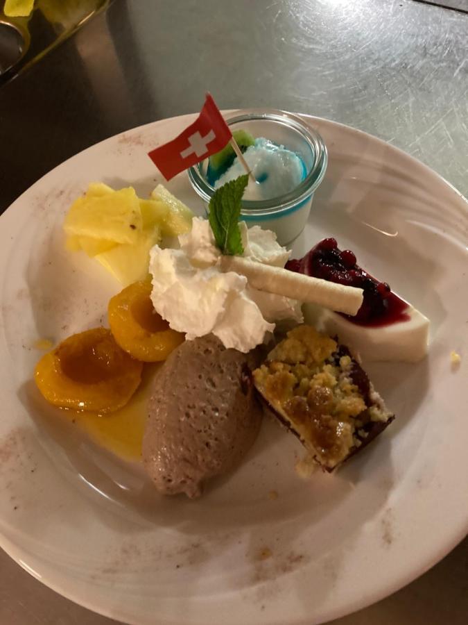 Hotel Restaurant Raben Linthal 외부 사진