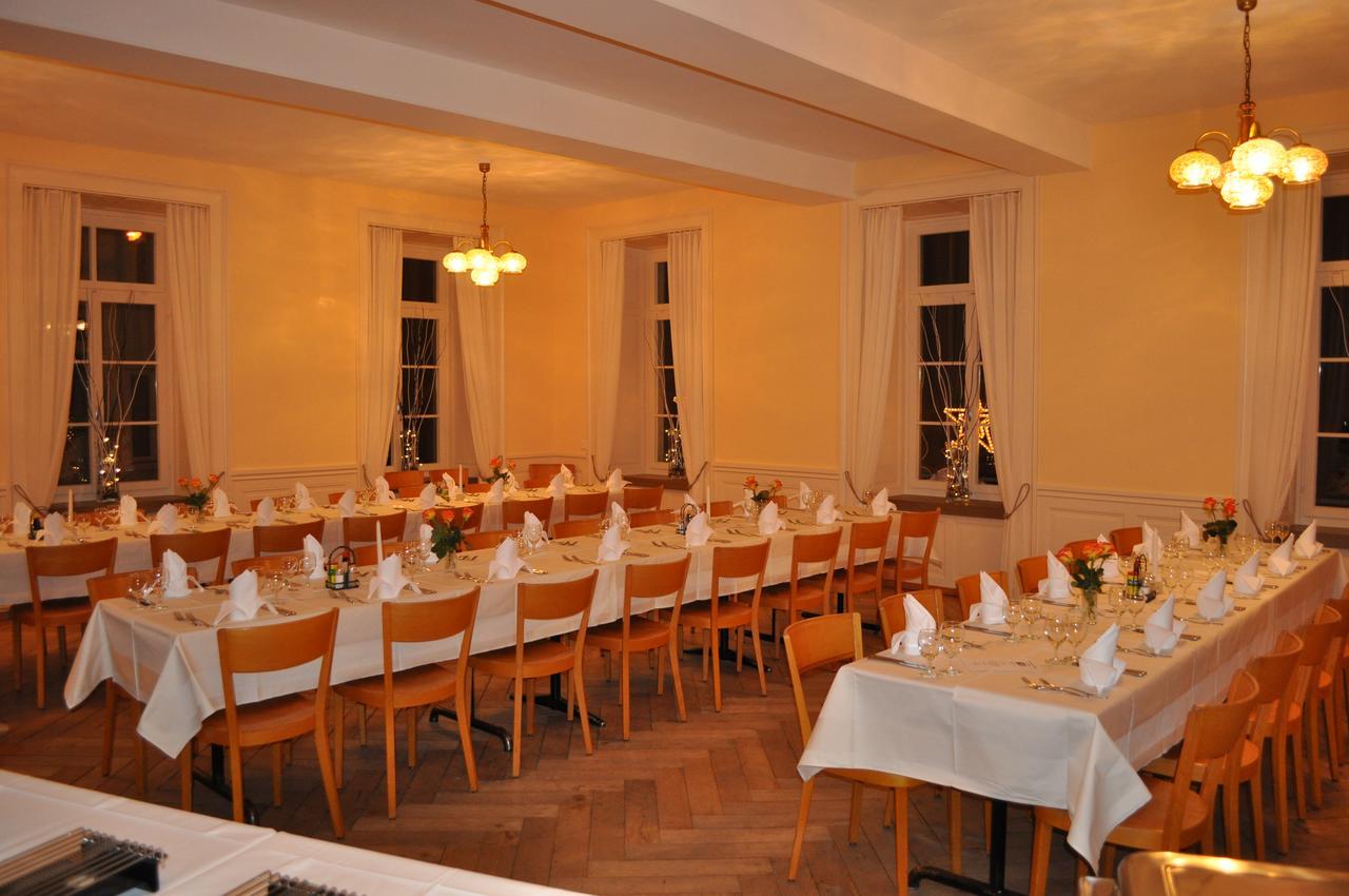 Hotel Restaurant Raben Linthal 외부 사진
