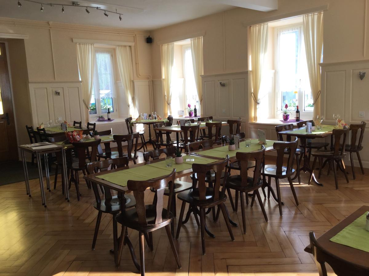 Hotel Restaurant Raben Linthal 외부 사진