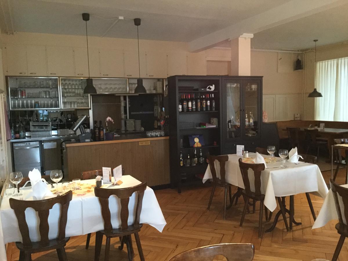 Hotel Restaurant Raben Linthal 외부 사진