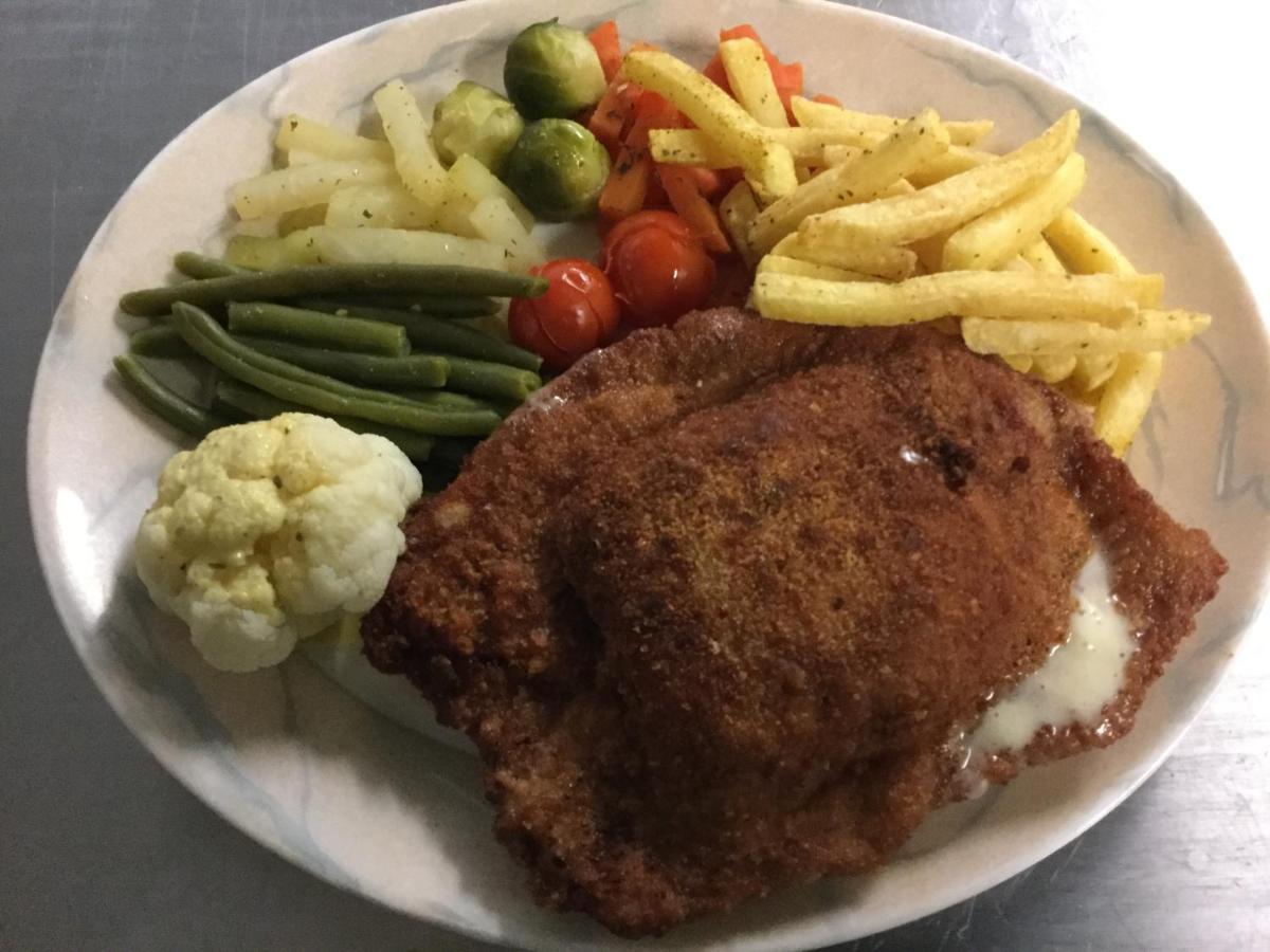 Hotel Restaurant Raben Linthal 외부 사진